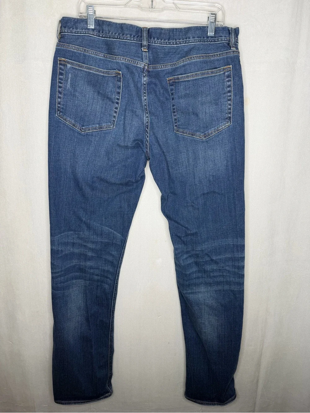 J.CREW / The Sutton medium wash straight leg flex jeans G8787 / 34x34